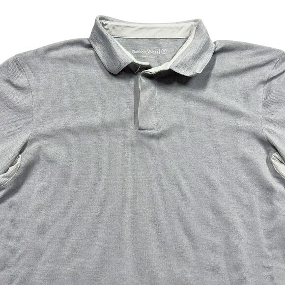 Outdoor Voices Men's Polo‎ Shirt Size Medium Gray Vented Short Sleeve Preppy - Picture 3 of 8